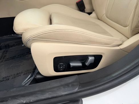 Used 2022 BMW 330i xDrive Sedan AWD/4WD image 15