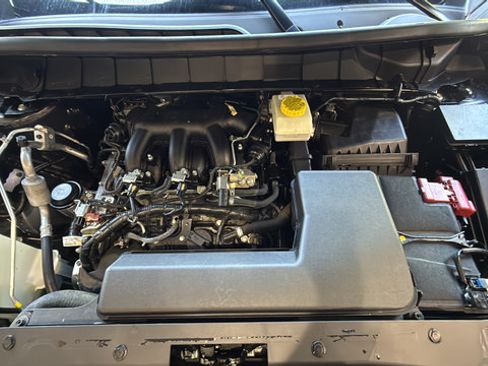 Used 2023 Nissan Pathfinder S FWD image 31
