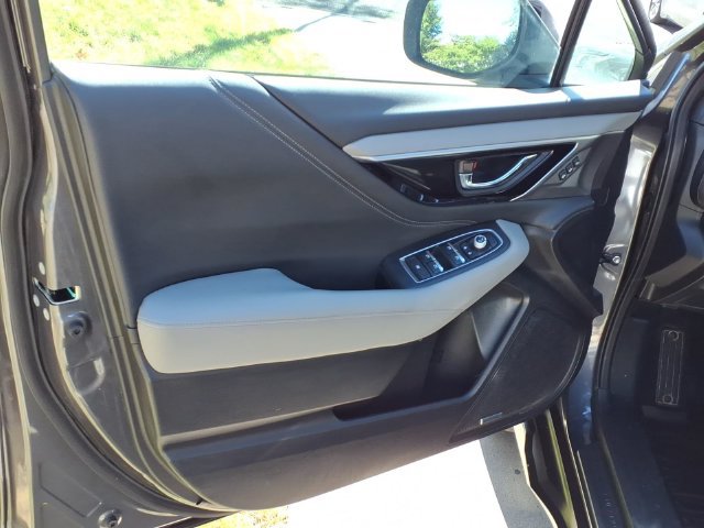 Used 2022 Subaru Outback Limited XT AWD/4WD image 11
