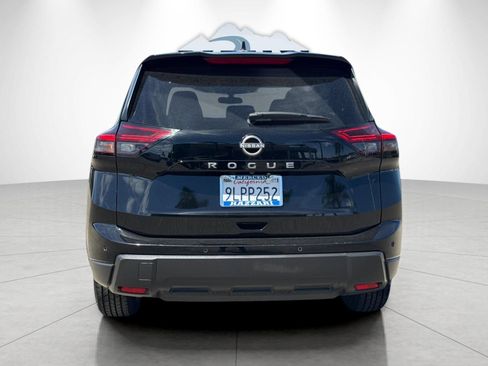 Used 2024 Nissan Rogue S FWD image 4