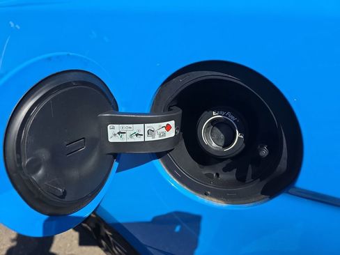 Used 2022 Ford Mustang GT Premium w/ Equipment Group 401A RWD image 15