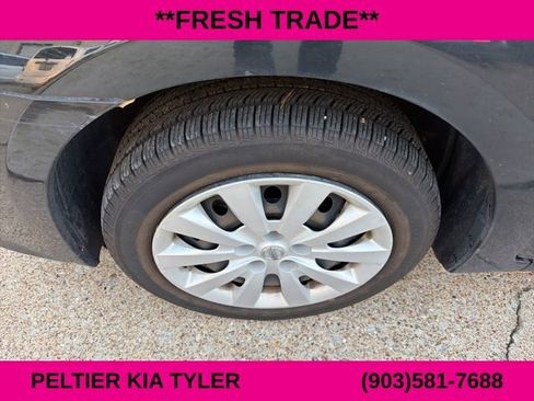 Used 2019 Nissan Sentra S image 5