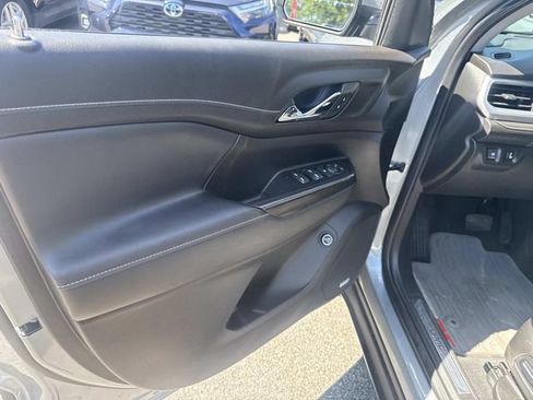 Used 2023 GMC Acadia SLT AWD/4WD image 22