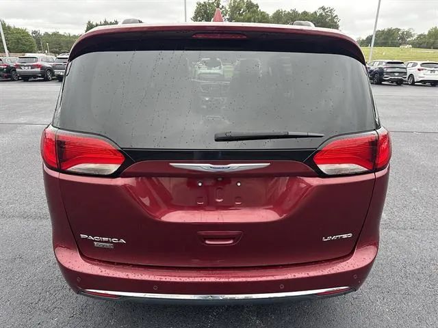 Used 2020 Chrysler Pacifica Limited FWD image 5