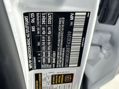 Used 2026 Mercedes-Benz GLC 350e 4MATIC image 29