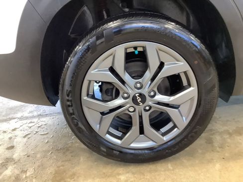 Certified 2024 Kia Seltos LX AWD/4WD image 24