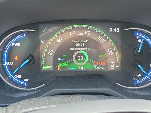Used 2025 Toyota RAV4 XLE AWD/4WD image 31