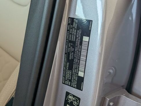 New 2026 Volvo XC90 B6 Plus w/ Protection Package Premier image 15