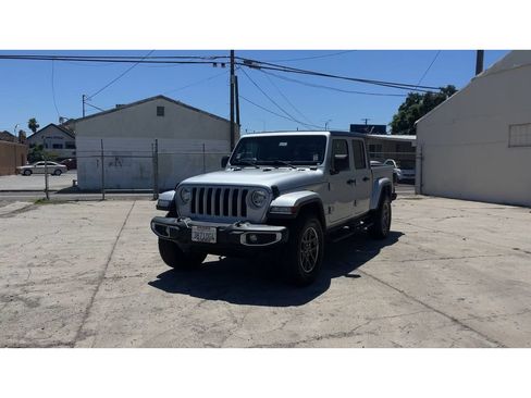 Used 2022 Jeep Gladiator Overland w/ Popular Equipment Package AWD/4WD image 6