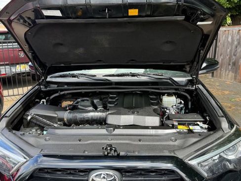Used 2016 Toyota 4Runner Limited AWD/4WD image 43