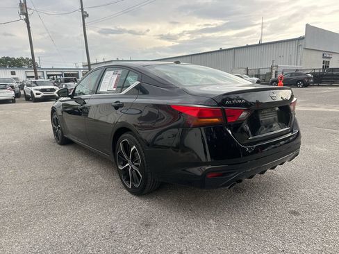 Used 2023 Nissan Altima 2.5 SR FWD image 6