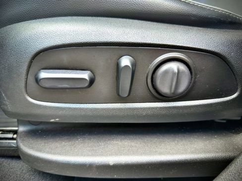 Used 2019 Chevrolet Equinox Premier image 39