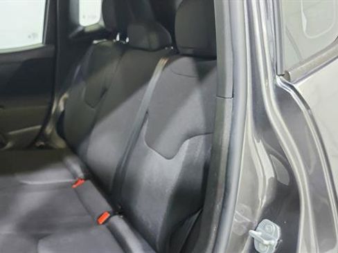 Used 2017 Jeep Renegade Sport w/ Power & Air Group FWD image 20