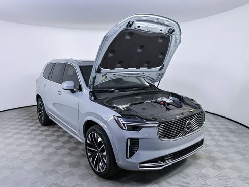 Certified 2026 Volvo XC90 B6 Plus w/ Protection Package Premier image 37