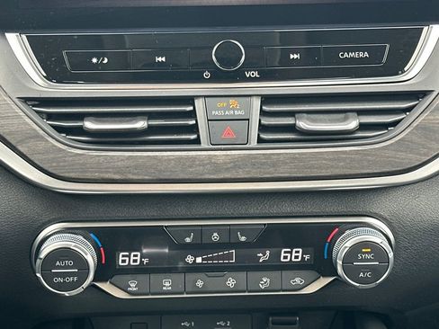 New 2025 Nissan Altima 2.5 SL image 21