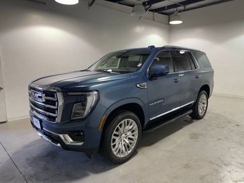 New 2026 GMC Yukon Elevation AWD/4WD image 3
