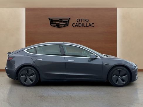 Used 2018 Tesla Model 3 Long Range image 6