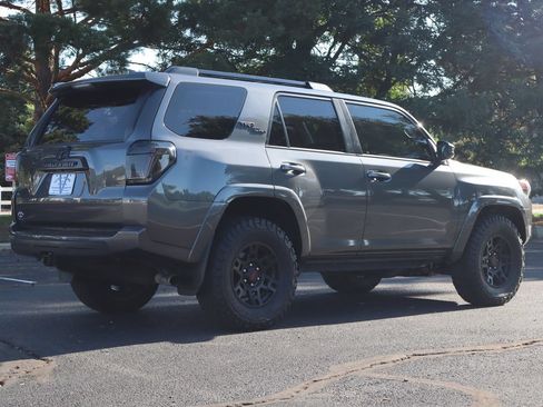 Used 2020 Toyota 4Runner TRD Off-Road AWD/4WD image 5