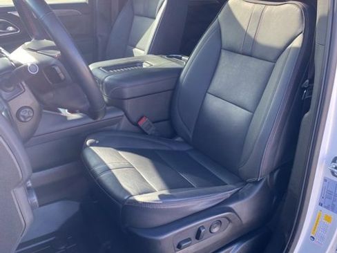 Used 2023 Chevrolet Tahoe RST w/ Sport Performance Package image 13