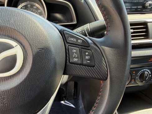 Used 2014 MAZDA MAZDA3 i Touring image 16