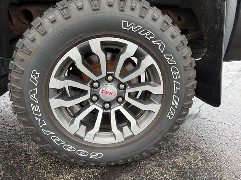 Used 2017 GMC Sierra 1500 SLT image 27