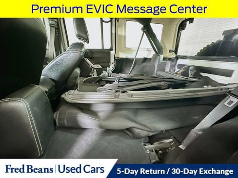 Used 2016 Jeep Wrangler Unlimited Rubicon image 26