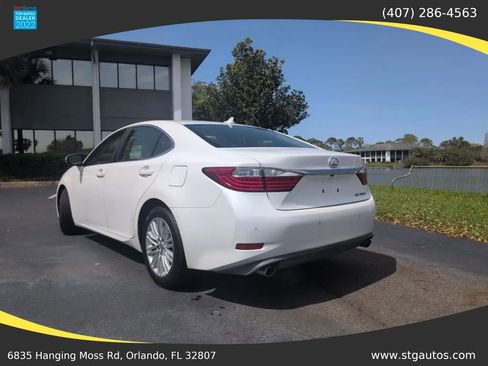 Used 2013 Lexus ES 350 ES 350 Sedan 4D w/ Luxury Pkg image 3