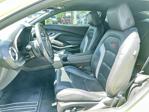 Used 2021 Chevrolet Camaro SS RWD image 13