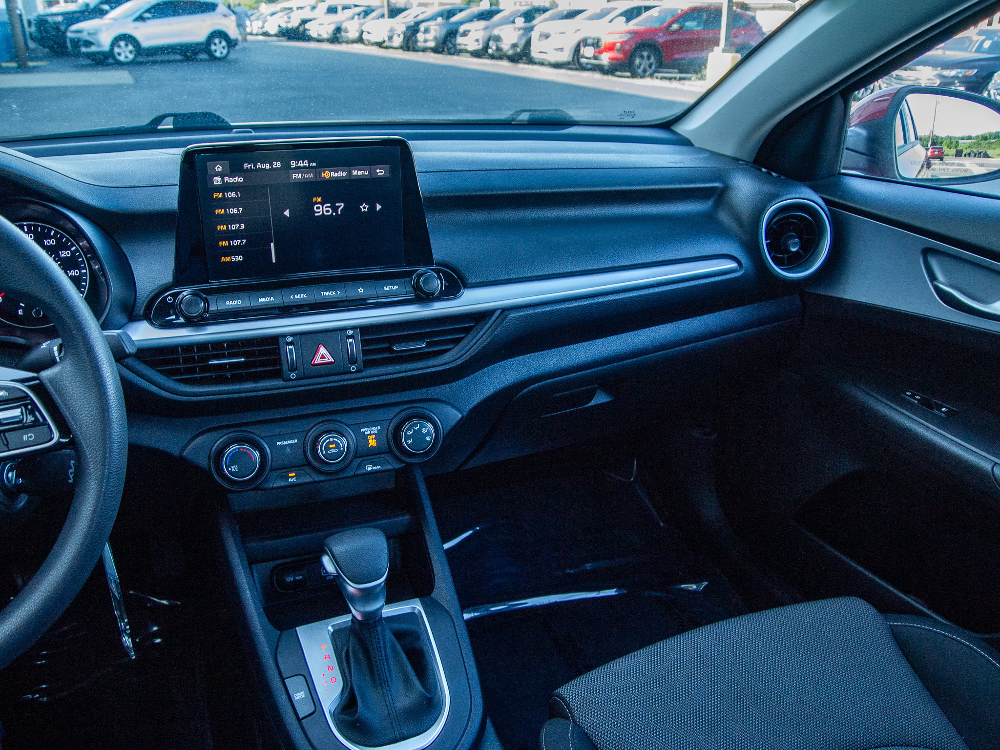 Used 2024 Kia Forte LXS w/ LXS Technology Package FWD image 16