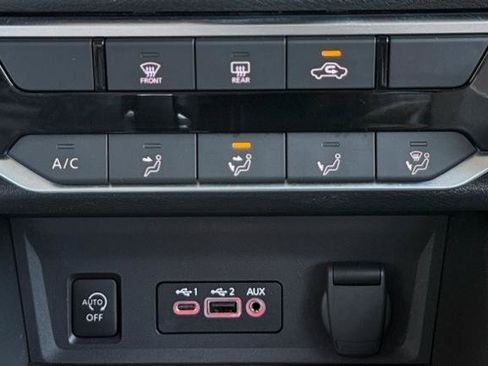 Used 2024 Nissan Sentra SV FWD image 22