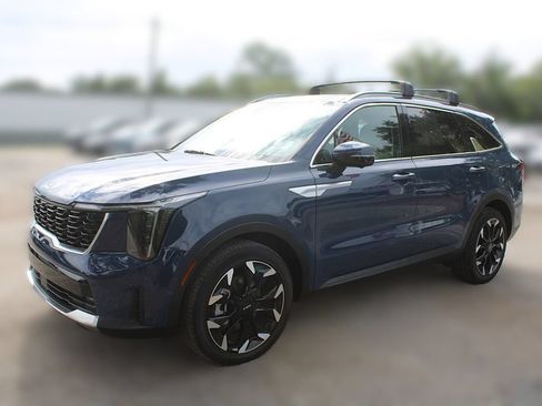 Used 2024 Kia Sorento SX FWD image 16