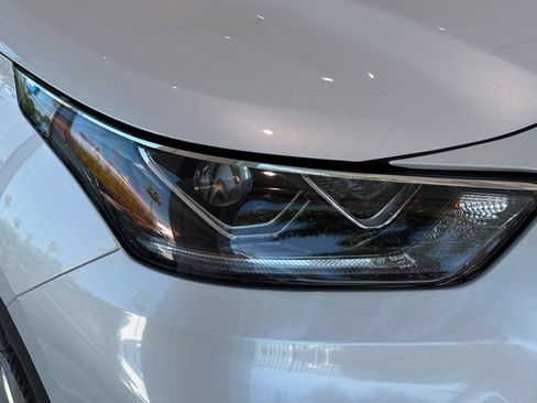 New 2026 Toyota Highlander Limited AWD/4WD image 32
