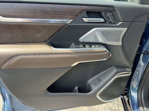 New 2026 GMC Acadia Denali Ultimate image 16