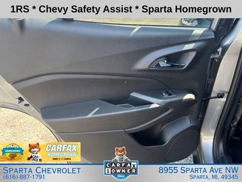 Used 2024 Chevrolet Trax RS w/ Driver Confidence Package FWD image 25