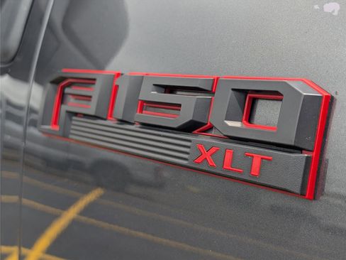 Used 2016 Ford F150 XLT w/ Equipment Group 302A Luxury AWD/4WD image 39