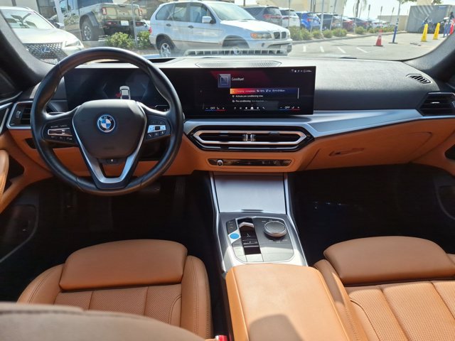 Used 2024 BMW i4 eDrive35 w/ Premium Package RWD image 18