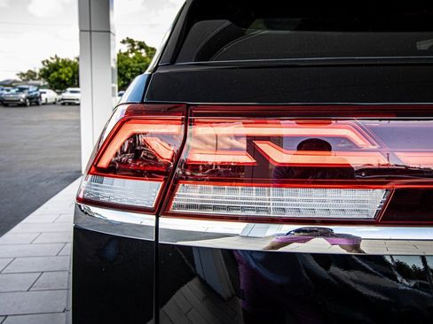 New 2026 Volkswagen Atlas Cross Sport SE image 14