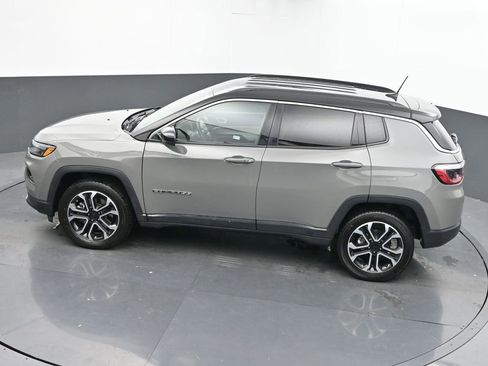 Used 2024 Jeep Compass Limited image 35