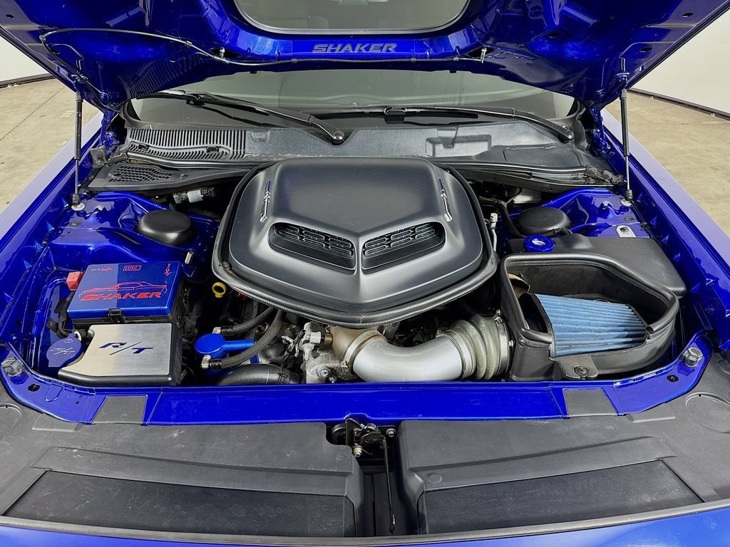 Used 2018 Dodge Challenger R/T RWD image 28