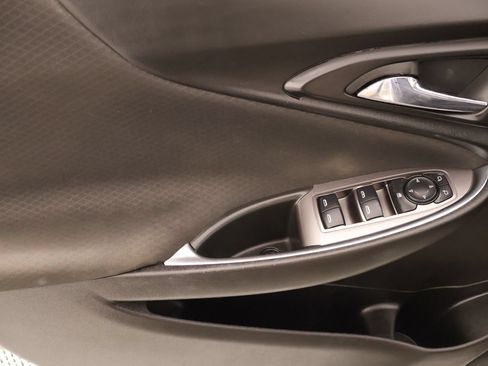 Used 2022 Chevrolet Malibu LT FWD image 15