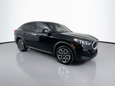 New 2026 BMW X2 xDrive28i w/ Technology Package image 3