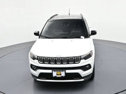 Used 2025 Jeep Compass Limited AWD/4WD image 18