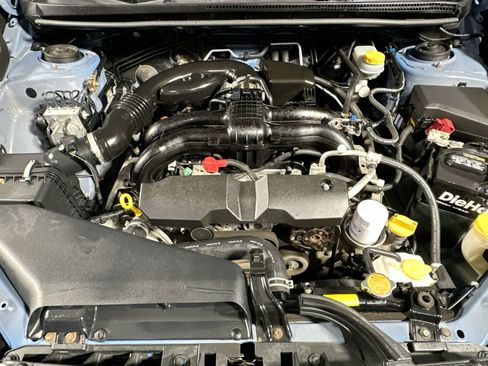 Used 2017 Subaru Crosstrek 2.0i Premium w/ Moonroof Package image 40