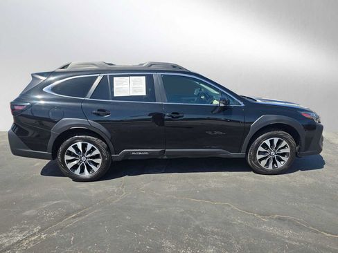 Used 2023 Subaru Outback Limited AWD/4WD image 2