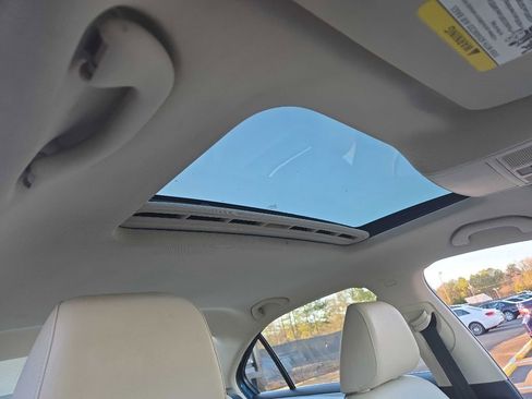 Used 2017 Volkswagen Jetta SE image 22