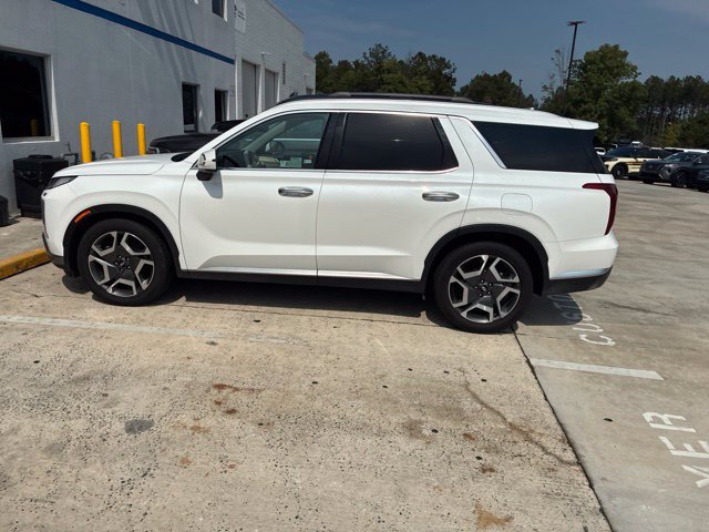 Used 2024 Hyundai Palisade Limited FWD image 13