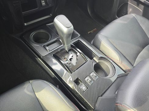 Used 2019 Toyota 4Runner TRD Off-Road Premium image 17