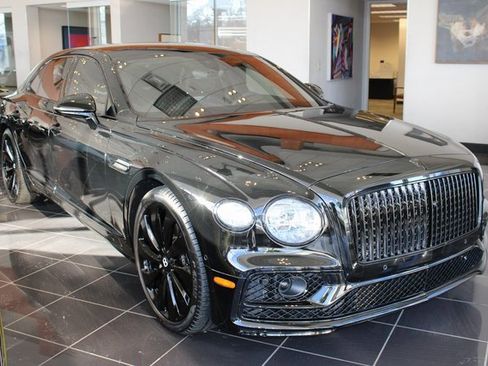 Used 2022 Bentley Flying Spur V8 image 6