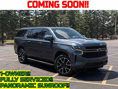 Used 2021 Chevrolet Suburban RST AWD/4WD image 1