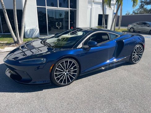Used 2020 McLaren GT image 24